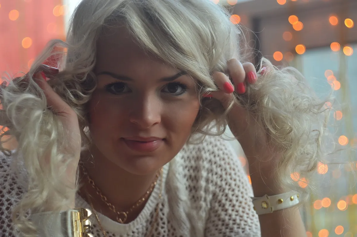 Why Does My Hair Curl at the Ends: Reasons and Solutions
